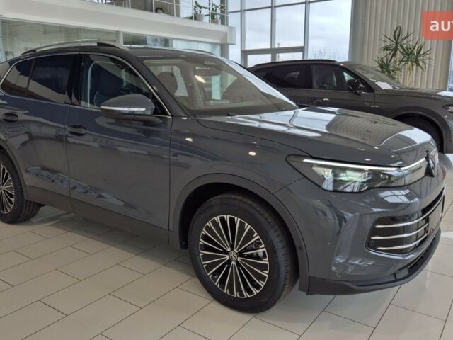 Фольксваген Тигуан, объемом двигателя 1.97 л и пробегом 0 тыс. км за 48925 $, фото 11 на Automoto.ua