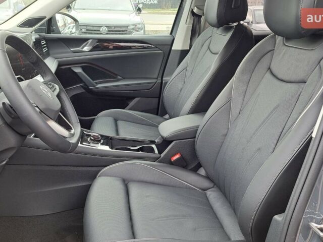 Фольксваген Тигуан, объемом двигателя 1.97 л и пробегом 0 тыс. км за 48100 $, фото 6 на Automoto.ua