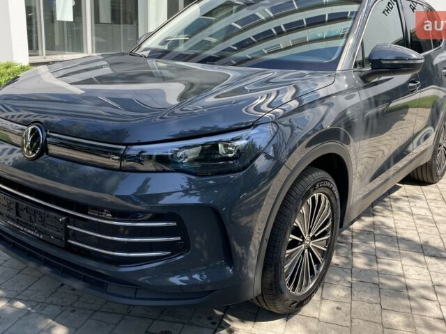 купить новое авто Фольксваген Тигуан 2025 года от официального дилера Автодім Атлант на Вацлава Гавела Фольксваген фото