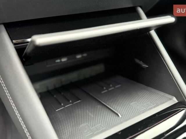 Фольксваген Тигуан, объемом двигателя 1.97 л и пробегом 0 тыс. км за 56156 $, фото 17 на Automoto.ua