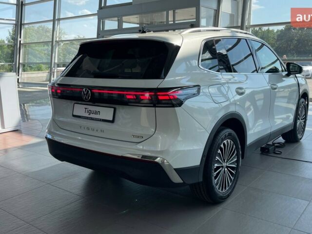 Фольксваген Тигуан, объемом двигателя 1.97 л и пробегом 0 тыс. км за 47489 $, фото 4 на Automoto.ua