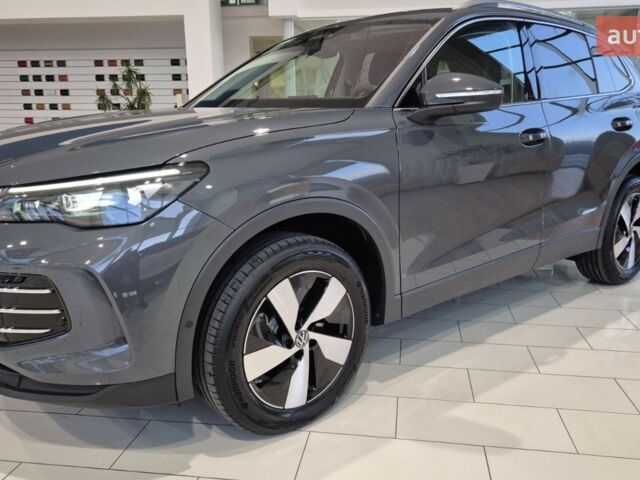 Фольксваген Тигуан, объемом двигателя 1.97 л и пробегом 0 тыс. км за 49976 $, фото 3 на Automoto.ua
