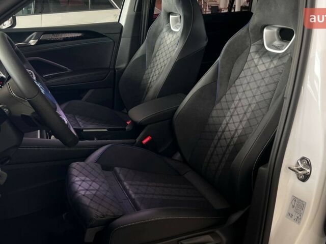 Фольксваген Тигуан, объемом двигателя 1.97 л и пробегом 0 тыс. км за 50920 $, фото 13 на Automoto.ua