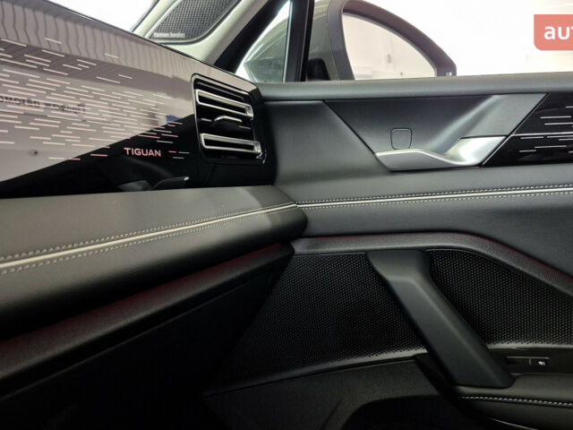 Фольксваген Тигуан, объемом двигателя 1.97 л и пробегом 0 тыс. км за 48873 $, фото 17 на Automoto.ua