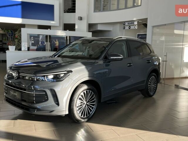 Фольксваген Тигуан, объемом двигателя 1.97 л и пробегом 0 тыс. км за 44071 $, фото 1 на Automoto.ua