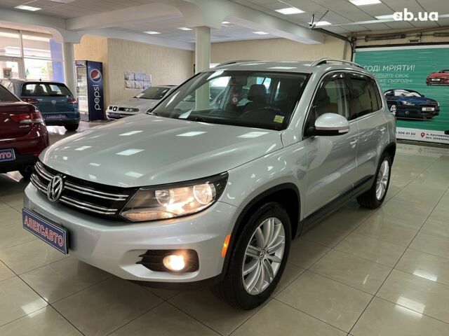 Сірий Фольксваген Тігуан, об'ємом двигуна 0 л та пробігом 220 тис. км за 12600 $, фото 3 на Automoto.ua
