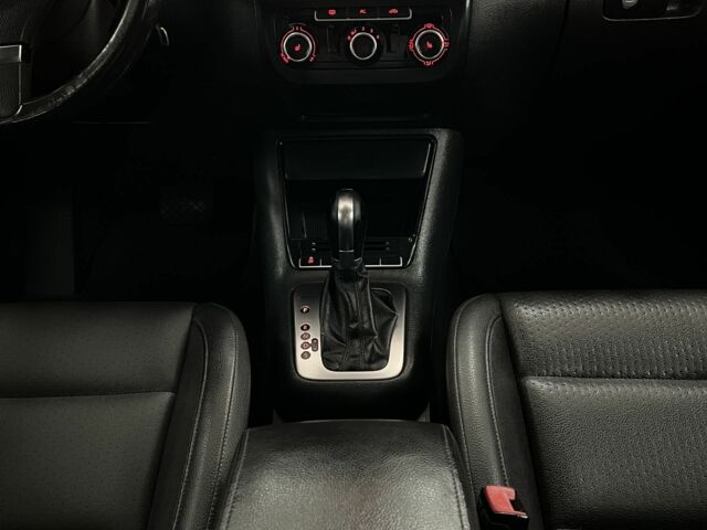 Сірий Фольксваген Тігуан, об'ємом двигуна 0 л та пробігом 220 тис. км за 12600 $, фото 19 на Automoto.ua