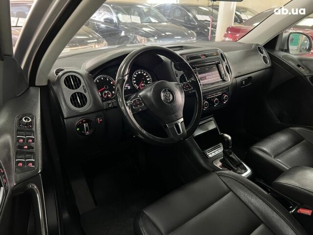 Сірий Фольксваген Тігуан, об'ємом двигуна 0 л та пробігом 220 тис. км за 12600 $, фото 11 на Automoto.ua
