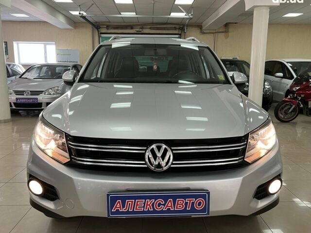 Сірий Фольксваген Тігуан, об'ємом двигуна 0 л та пробігом 220 тис. км за 12600 $, фото 13 на Automoto.ua