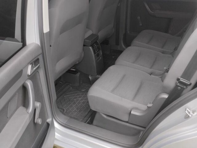 Серый Фольксваген Тигуан, объемом двигателя 1.9 л и пробегом 245 тыс. км за 8600 $, фото 12 на Automoto.ua