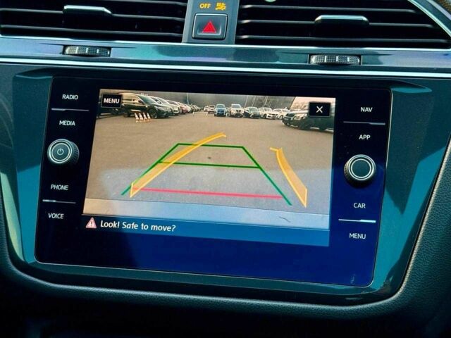 Серый Фольксваген Тигуан, объемом двигателя 2 л и пробегом 155 тыс. км за 18500 $, фото 18 на Automoto.ua