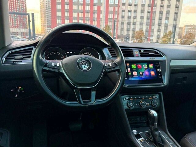 Серый Фольксваген Тигуан, объемом двигателя 2 л и пробегом 155 тыс. км за 18500 $, фото 9 на Automoto.ua