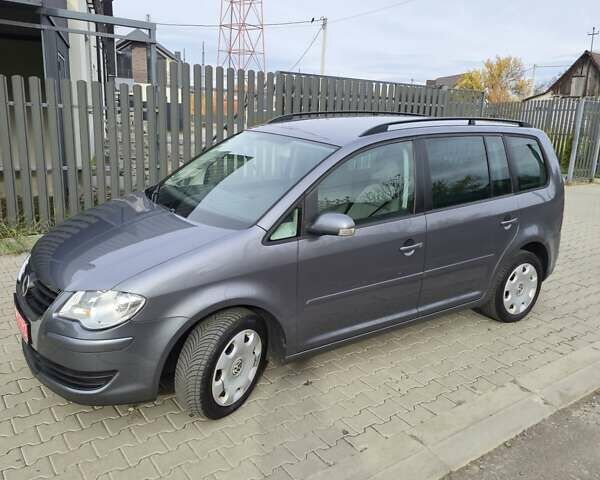 Сірий Фольксваген Тігуан, об'ємом двигуна 1.4 л та пробігом 160 тис. км за 6999 $, фото 1 на Automoto.ua