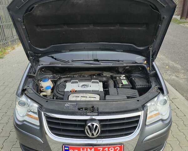 Сірий Фольксваген Тігуан, об'ємом двигуна 1.4 л та пробігом 160 тис. км за 6999 $, фото 27 на Automoto.ua