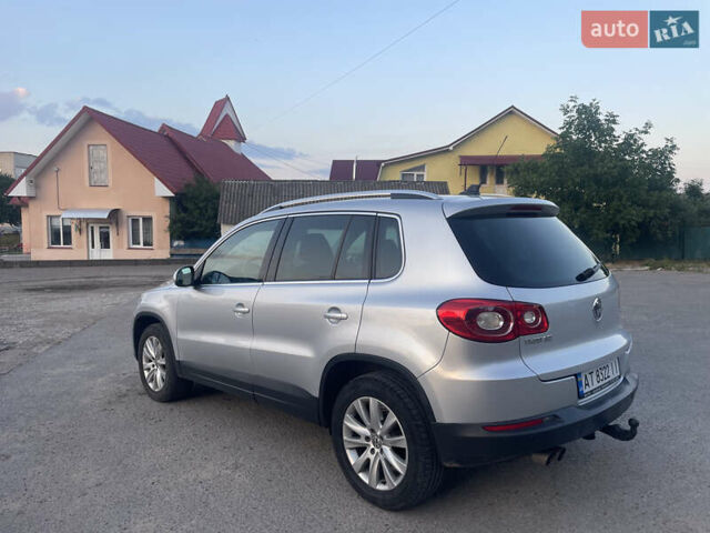 Сірий Фольксваген Тігуан, об'ємом двигуна 2 л та пробігом 280 тис. км за 10699 $, фото 5 на Automoto.ua