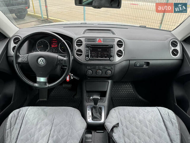 Сірий Фольксваген Тігуан, об'ємом двигуна 1.98 л та пробігом 145 тис. км за 9790 $, фото 30 на Automoto.ua