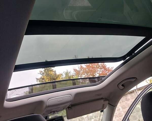 Серый Фольксваген Тигуан, объемом двигателя 2 л и пробегом 272 тыс. км за 9400 $, фото 13 на Automoto.ua