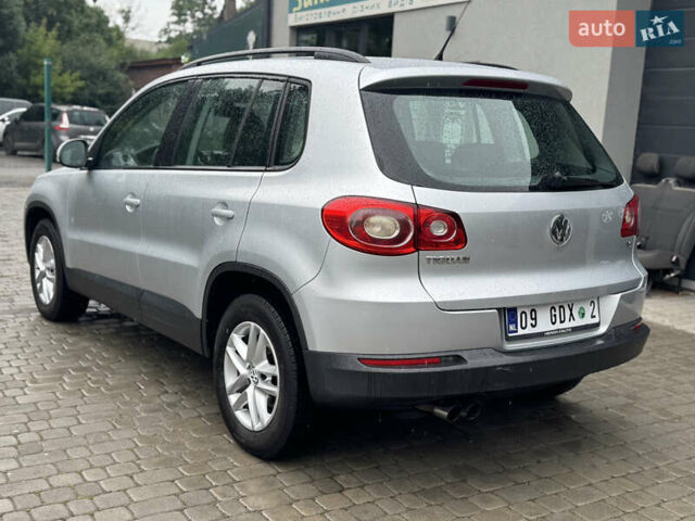 Сірий Фольксваген Тігуан, об'ємом двигуна 1.4 л та пробігом 249 тис. км за 8200 $, фото 6 на Automoto.ua