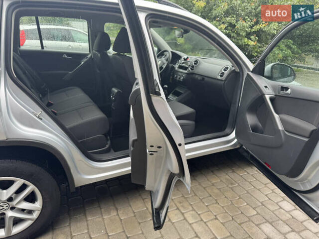 Сірий Фольксваген Тігуан, об'ємом двигуна 1.4 л та пробігом 249 тис. км за 8200 $, фото 8 на Automoto.ua