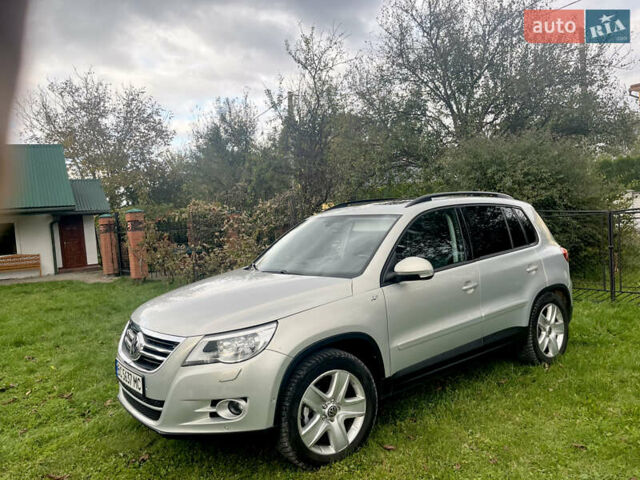 Серый Фольксваген Тигуан, объемом двигателя 2 л и пробегом 254 тыс. км за 10600 $, фото 17 на Automoto.ua