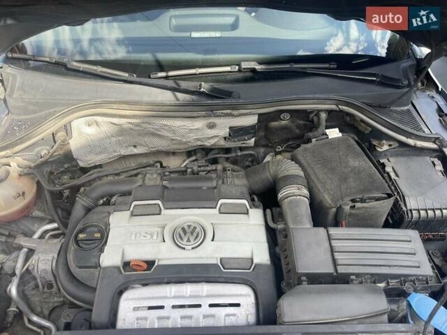Серый Фольксваген Тигуан, объемом двигателя 1.39 л и пробегом 260 тыс. км за 7500 $, фото 11 на Automoto.ua