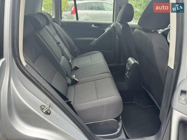 Сірий Фольксваген Тігуан, об'ємом двигуна 1.4 л та пробігом 249 тис. км за 8200 $, фото 9 на Automoto.ua