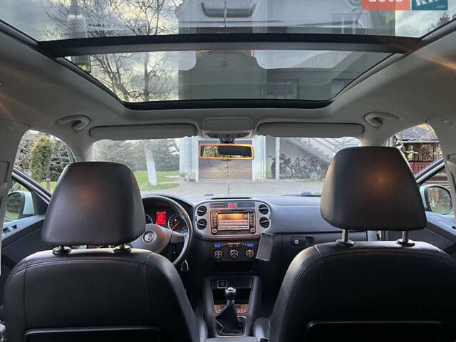 Серый Фольксваген Тигуан, объемом двигателя 2 л и пробегом 254 тыс. км за 10600 $, фото 32 на Automoto.ua