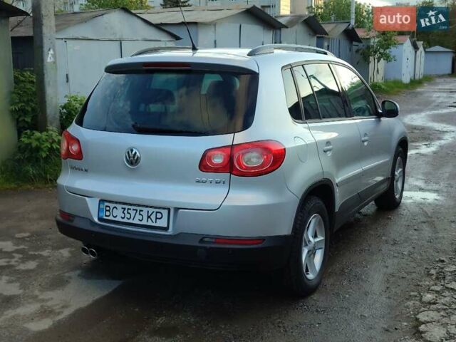 Серый Фольксваген Тигуан, объемом двигателя 1.97 л и пробегом 306 тыс. км за 10000 $, фото 15 на Automoto.ua