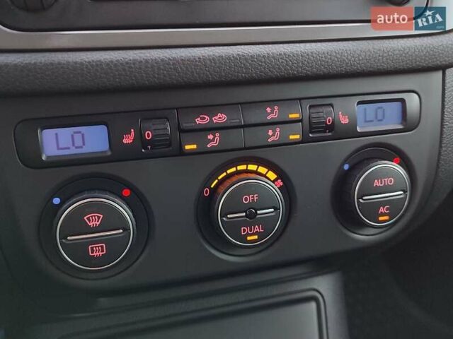 Серый Фольксваген Тигуан, объемом двигателя 1.97 л и пробегом 306 тыс. км за 10000 $, фото 37 на Automoto.ua