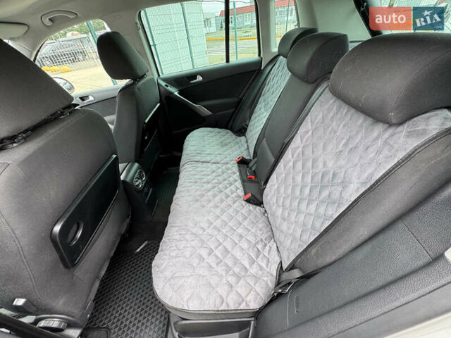 Сірий Фольксваген Тігуан, об'ємом двигуна 1.98 л та пробігом 145 тис. км за 9790 $, фото 28 на Automoto.ua