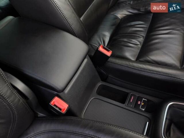 Серый Фольксваген Тигуан, объемом двигателя 1.97 л и пробегом 306 тыс. км за 10000 $, фото 44 на Automoto.ua