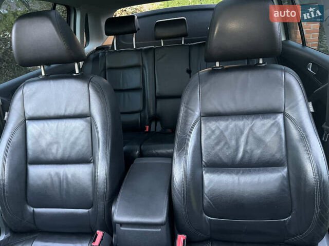 Серый Фольксваген Тигуан, объемом двигателя 2 л и пробегом 254 тыс. км за 10600 $, фото 38 на Automoto.ua