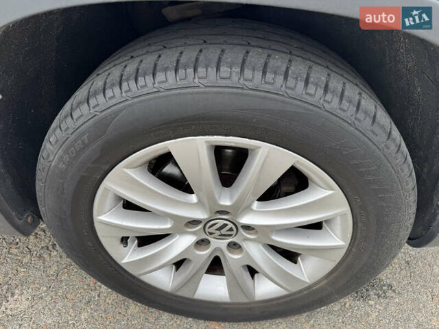 Сірий Фольксваген Тігуан, об'ємом двигуна 1.98 л та пробігом 145 тис. км за 9790 $, фото 12 на Automoto.ua