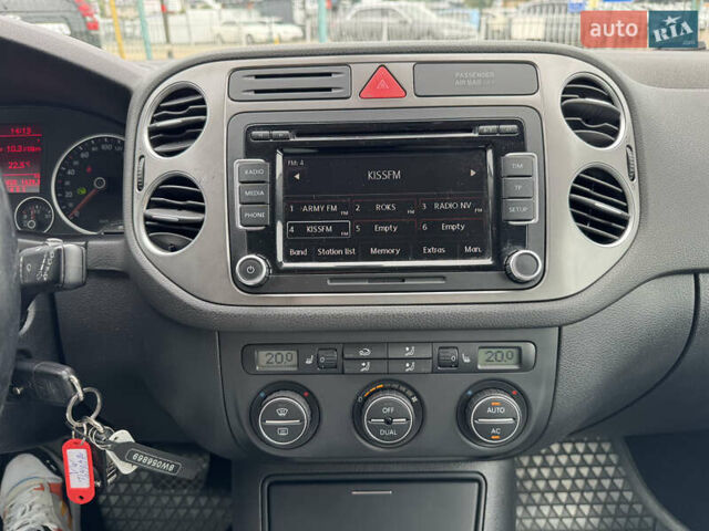 Сірий Фольксваген Тігуан, об'ємом двигуна 1.98 л та пробігом 145 тис. км за 9790 $, фото 24 на Automoto.ua