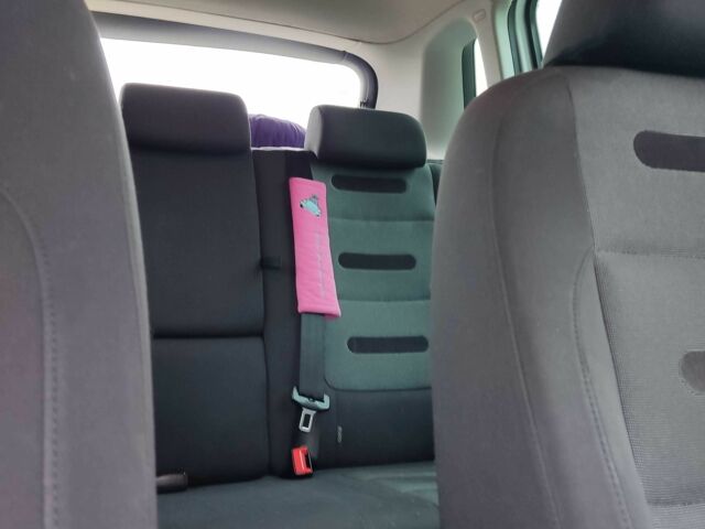 Серый Фольксваген Тигуан, объемом двигателя 2 л и пробегом 350 тыс. км за 9050 $, фото 7 на Automoto.ua