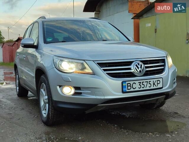 Серый Фольксваген Тигуан, объемом двигателя 1.97 л и пробегом 306 тыс. км за 10000 $, фото 12 на Automoto.ua