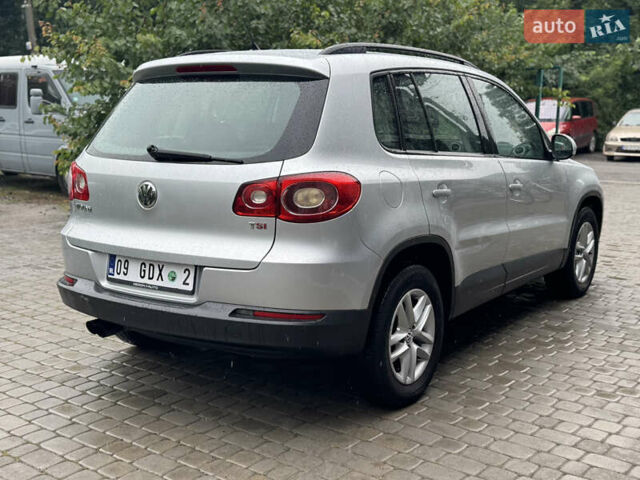 Сірий Фольксваген Тігуан, об'ємом двигуна 1.4 л та пробігом 249 тис. км за 8200 $, фото 5 на Automoto.ua