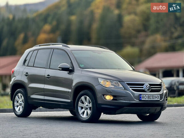 Сірий Фольксваген Тігуан, об'ємом двигуна 2 л та пробігом 226 тис. км за 12200 $, фото 13 на Automoto.ua