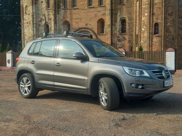 Серый Фольксваген Тигуан, объемом двигателя 1.4 л и пробегом 185 тыс. км за 9200 $, фото 9 на Automoto.ua