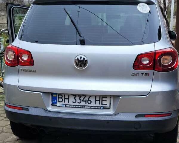 Серый Фольксваген Тигуан, объемом двигателя 1.98 л и пробегом 140 тыс. км за 8700 $, фото 2 на Automoto.ua