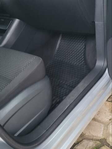 Серый Фольксваген Тигуан, объемом двигателя 1.98 л и пробегом 140 тыс. км за 8700 $, фото 8 на Automoto.ua