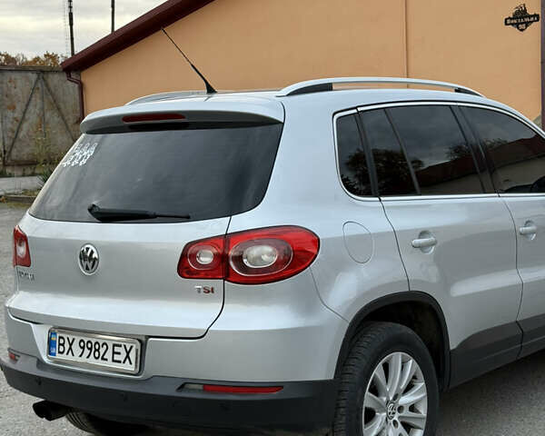 Серый Фольксваген Тигуан, объемом двигателя 1.4 л и пробегом 165 тыс. км за 9700 $, фото 17 на Automoto.ua