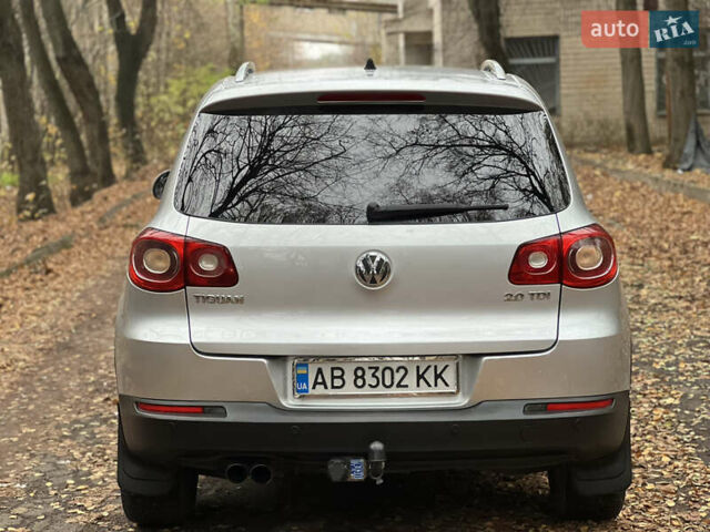 Серый Фольксваген Тигуан, объемом двигателя 1.97 л и пробегом 315 тыс. км за 8999 $, фото 4 на Automoto.ua