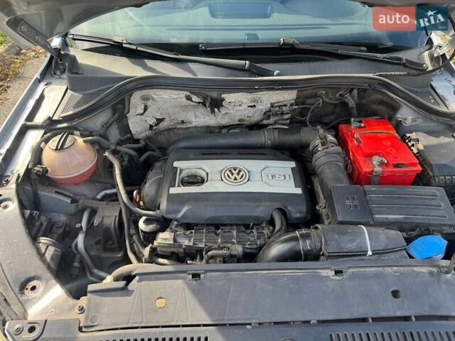 Сірий Фольксваген Тігуан, об'ємом двигуна 2 л та пробігом 233 тис. км за 9500 $, фото 14 на Automoto.ua