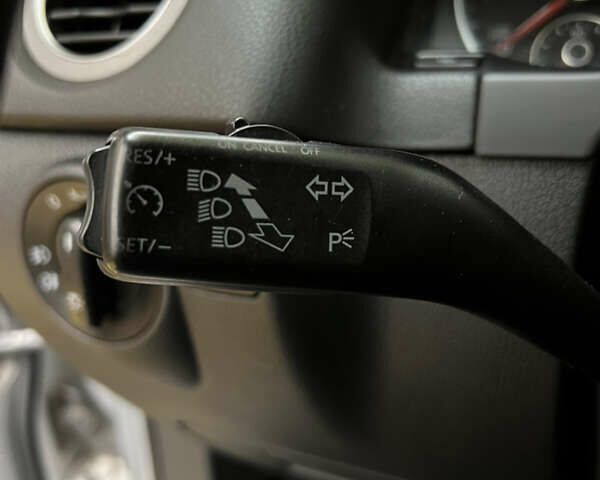 Сірий Фольксваген Тігуан, об'ємом двигуна 2 л та пробігом 315 тис. км за 8900 $, фото 19 на Automoto.ua