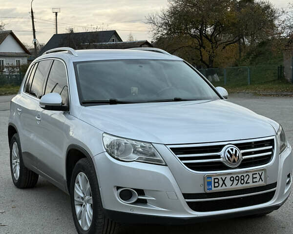 Серый Фольксваген Тигуан, объемом двигателя 1.4 л и пробегом 165 тыс. км за 9700 $, фото 7 на Automoto.ua