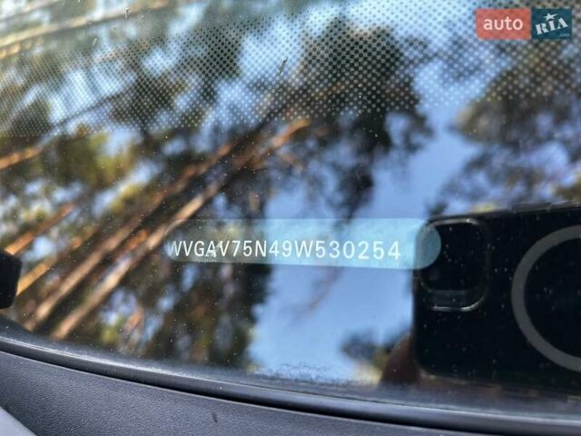 Серый Фольксваген Тигуан, объемом двигателя 2 л и пробегом 248 тыс. км за 9500 $, фото 14 на Automoto.ua