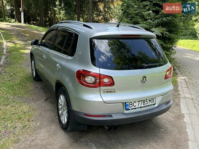 Сірий Фольксваген Тігуан, об'ємом двигуна 2 л та пробігом 268 тис. км за 11600 $, фото 12 на Automoto.ua