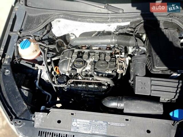 Серый Фольксваген Тигуан, объемом двигателя 2 л и пробегом 280 тыс. км за 9200 $, фото 20 на Automoto.ua