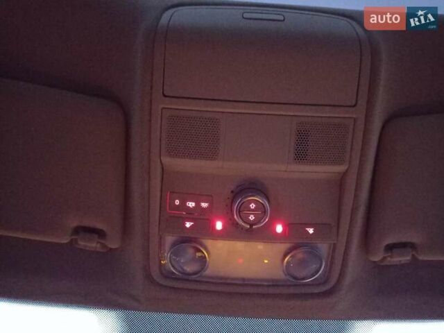 Серый Фольксваген Тигуан, объемом двигателя 2 л и пробегом 280 тыс. км за 9200 $, фото 14 на Automoto.ua